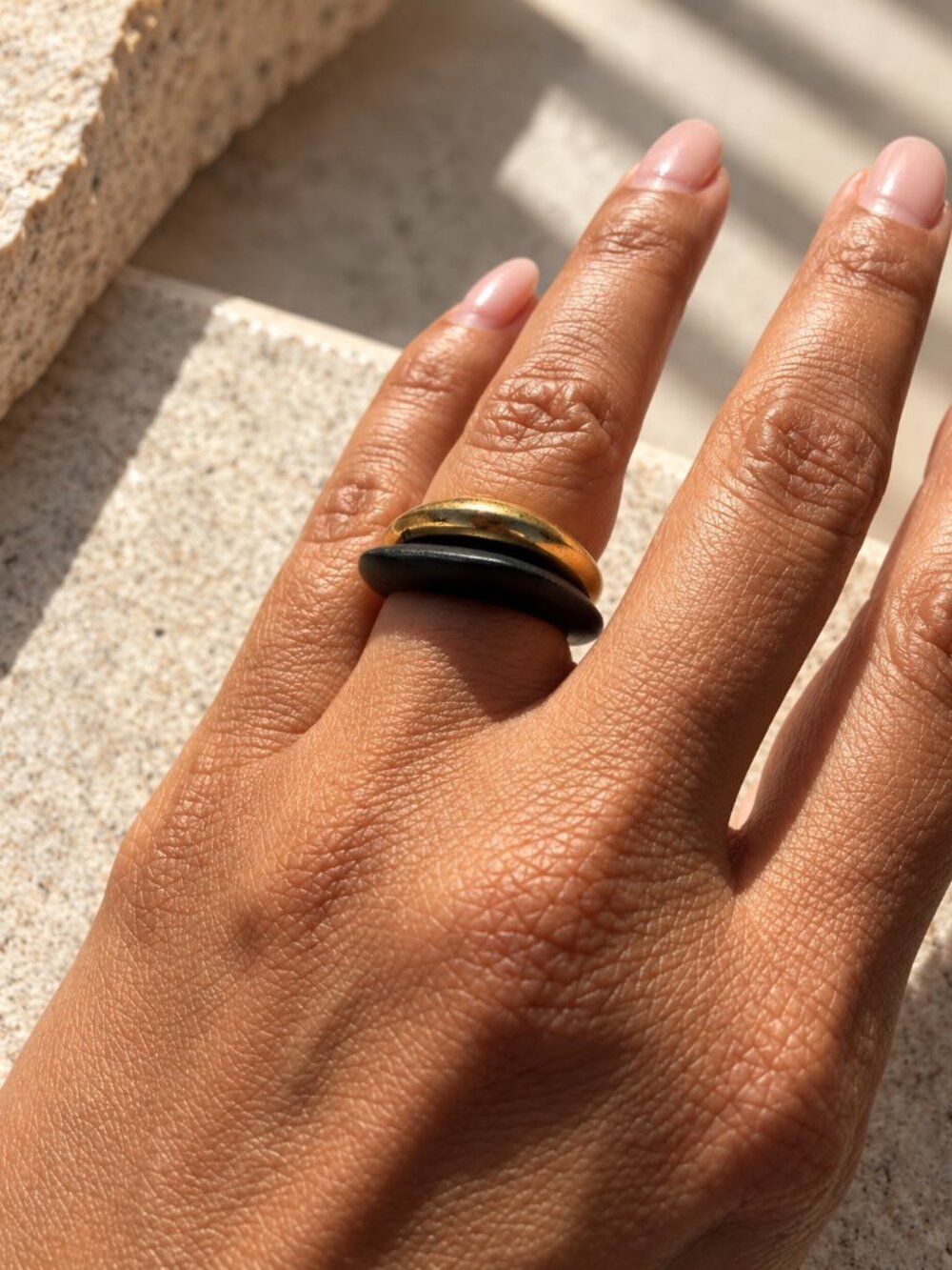 Vintage Australian Brass & Resin Ring Set – Size 7